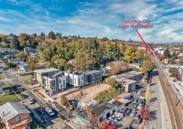 Photo 2 of Townhouse for sale at 3216 S B Dawson St, Seattle, WA 98118 | MLS# NWM2597564 | Listing updated on 2026-10-26