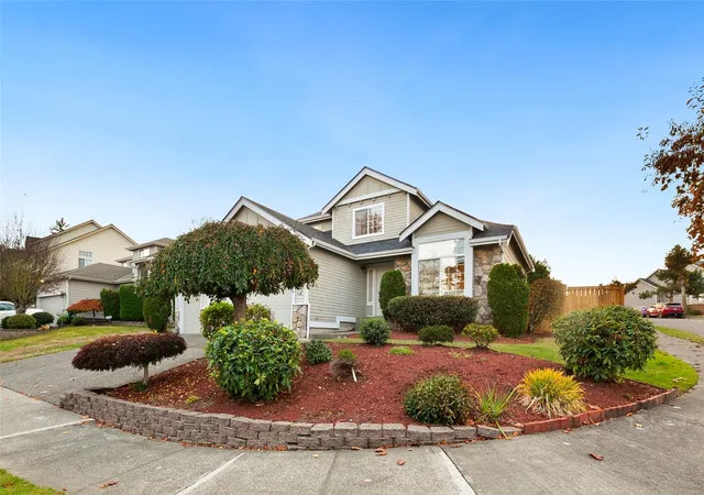Single family home for sale at 28003 24th Place S, Federal Way, WA 98003 | MLS# NWM2597579