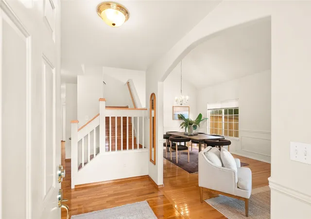 Photo 3 of Single family home for sale at 28003 24th Place S, Federal Way, WA 98003 | MLS# NWM2597579 | Listing updated on 2026-10-29