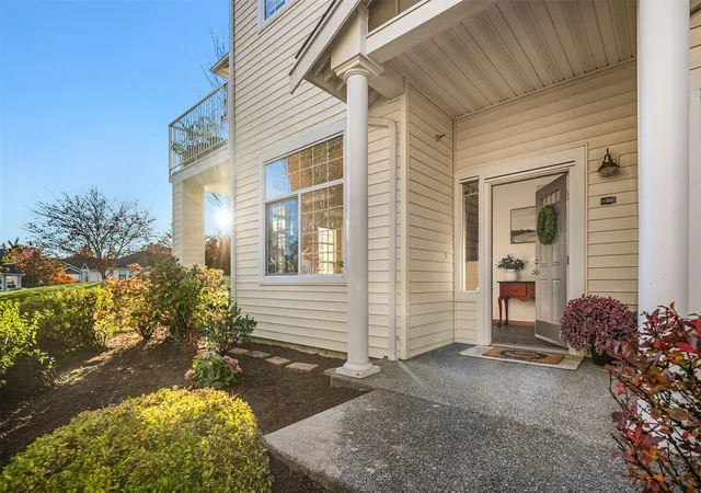 Condo for sale at 1855 Trossachs Blvd SE #2802, Sammamish, WA 98075 | MLS# NWM2597581