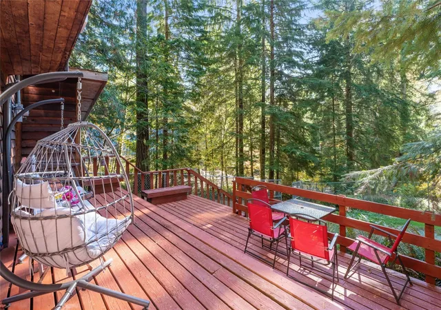Photo 3 of Single family home for sale at 108 Kautz Pl, Ashford, WA 98304 | MLS# NWM2597589 | Listing updated on 2026-10-23