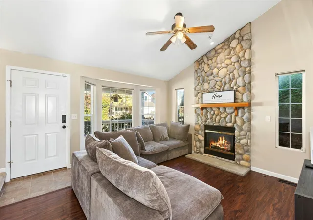 Photo 3 of Single family home for sale at 2984 Sprague St, Port Orchard, WA 98366 | MLS# NWM2597591 | Listing updated on 2026-10-23
