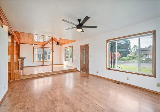 Photo 4 of Single family home for sale at 2052 40th Avenue, Longview, WA 98632 | MLS# NWM2597602 | Listing updated on 2026-10-28