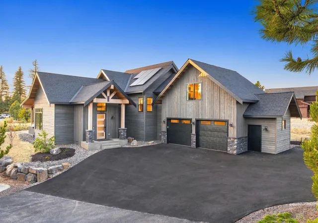 Single family home for sale at 282 Cake Box Ln, Cle Elum, WA 98922 | MLS# NWM2597606