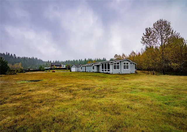 Photo 3 of Manufactured home for sale at 331 E Enchantment Hts Dr, Union, WA 98592 | MLS# NWM2597622 | Listing updated on 2026-10-29