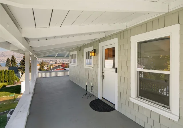 Photo 3 of Single family home for sale at 222 Millard Rd, Chelan, WA 98816 | MLS# NWM2597626 | Listing updated on 2026-10-30