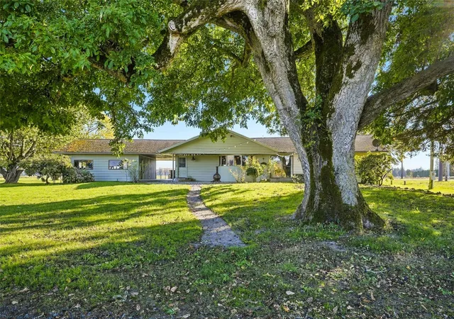 Photo 3 of Single family home for sale at 21567 21563 Cook Rd, Sedro Woolley, WA 98284 | MLS# NWM2597644 | Listing updated on 2026-10-23