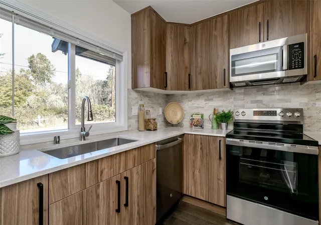 Photo 4 of Single family home for sale at 26134 108th Avenue SE, Kent, WA 98030 | MLS# NWM2597647 | Listing updated on 2026-10-26