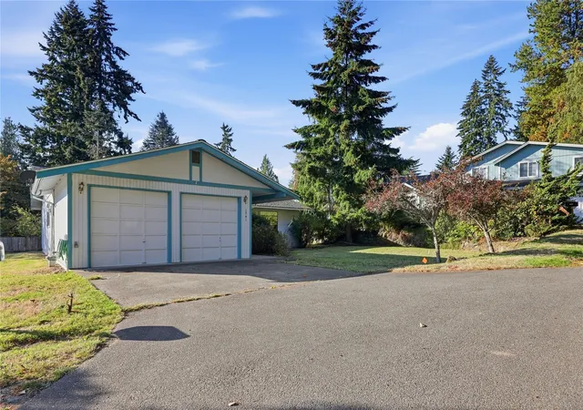 Photo 1 of Single family home for sale at 1941 NE Warner St, Bremerton, WA 98310 | MLS# NWM2597649 | Listing updated on 2026-10-28