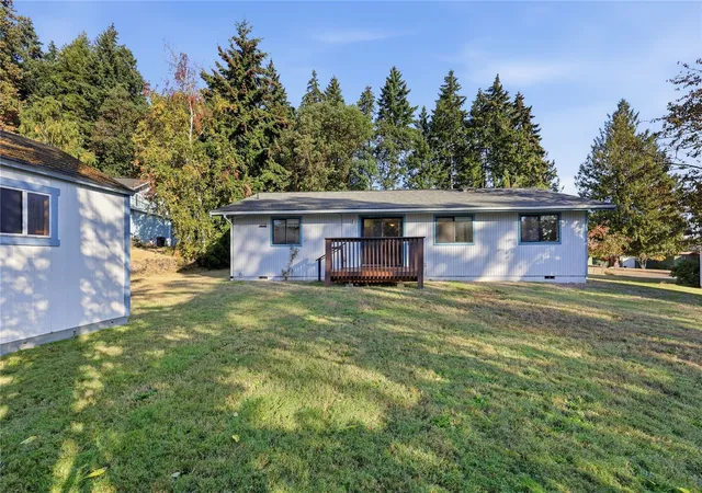 Photo 3 of Single family home for sale at 1941 NE Warner St, Bremerton, WA 98310 | MLS# NWM2597649 | Listing updated on 2026-10-28