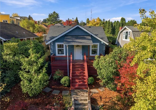 Photo 1 of Single family home for sale at 1515 Martin Luther King Jr Way, Seattle, WA 98122 | MLS# NWM2597665 | Listing updated on 2026-10-26