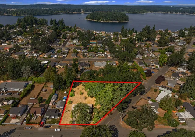 Photo 1 of Single family home for sale at 15202 Washington Ave Sw, Lakewood, WA 98498 | MLS# NWM2597672 | Listing updated on 2026-10-26