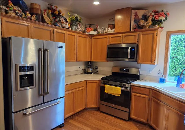 Photo 3 of Single family home for sale at 11606 NE 43rd Avenue, Vancouver, WA 98686 | MLS# NWM2597680 | Listing updated on 2026-10-28