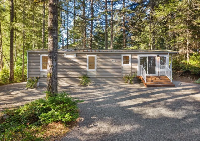 Photo 2 of Manufactured home for sale at 71 N Spindrift Dr, Lilliwaup, WA 98555 | MLS# NWM2597690 | Listing updated on 2026-10-26