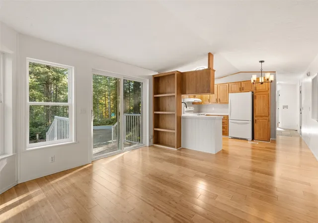 Photo 4 of Manufactured home for sale at 71 N Spindrift Dr, Lilliwaup, WA 98555 | MLS# NWM2597690 | Listing updated on 2026-10-26