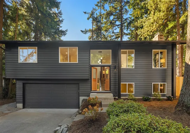 Photo 2 of Single family home for sale at 13503 Ne 78th Place, Redmond, WA 98052 | MLS# NWM2597705 | Listing updated on 2026-10-24