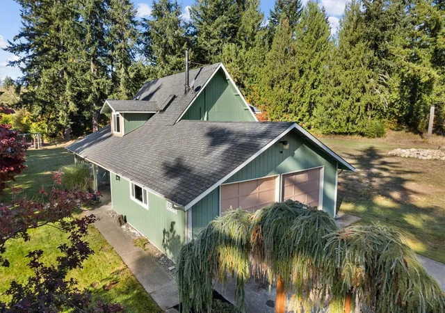 Photo 3 of Single family home for sale at 13524 Land Ln Se, Rainier, WA 98576 | MLS# NWM2597723 | Listing updated on 2026-10-23
