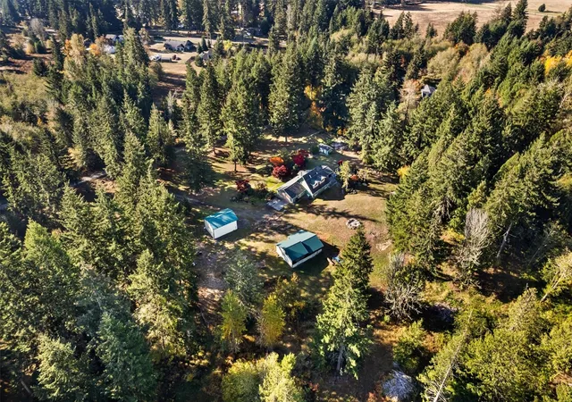 Photo 3 of Single family home for sale at 13524 Land Ln SE, Rainier, WA 98576 | MLS# NWM2597723 | Listing updated on 2026-10-23