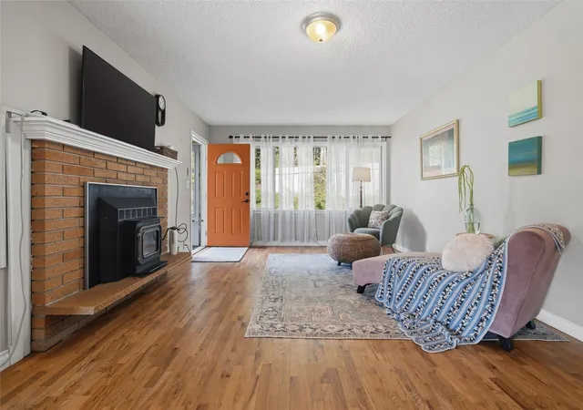 Photo 2 of Single family home for sale at 1633 NE Riddell Rd, Bremerton, WA 98310 | MLS# NWM2597726 | Listing updated on 2026-10-23
