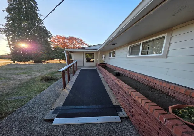 Photo 3 of Single family home for sale at 3209 Fords Prairie Ave, Centralia, WA 98531 | MLS# NWM2597736 | Listing updated on 2026-10-28