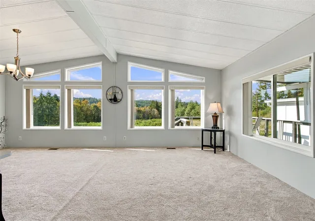 Photo 4 of Manufactured home for sale at 104 Sereno Cir Dr, Bremerton, WA 98312 | MLS# NWM2597756 | Listing updated on 2026-10-26