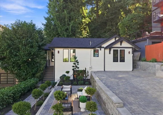 Photo 1 of Single family home for sale at 4011 Sw Maryland Pl, Seattle, WA 98116 | MLS# NWM2597757 | Listing updated on 2026-10-23