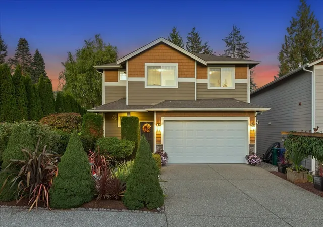 Single family home for sale at 12505 28th Avenue W, Everett, WA 98204 | MLS# NWM2597763