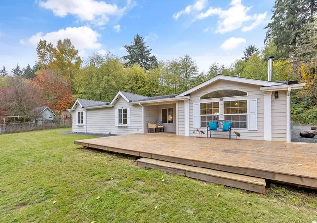Photo 2 of Manufactured home for sale at 25509 96th Avenue E, Graham, WA 98338 | MLS# NWM2597788 | Listing updated on 2026-10-29
