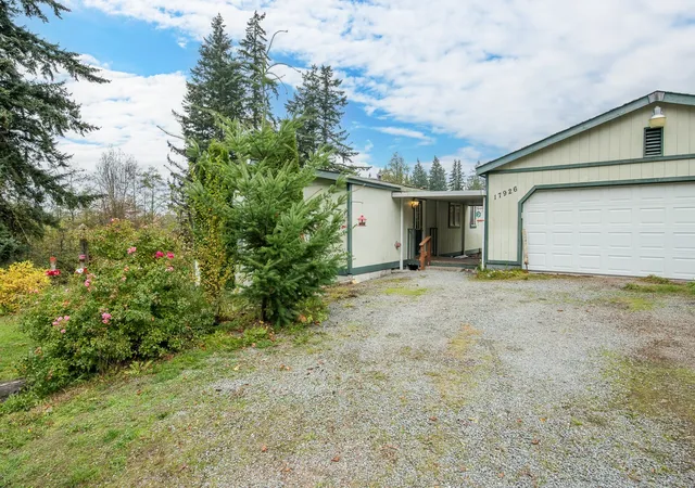 Photo 2 of Manufactured home for sale at 17926 Marine Dr, Stanwood, WA 98292 | MLS# NWM2597790 | Listing updated on 2026-10-28