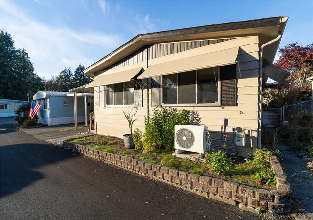 Photo 3 of Manufactured home for sale at 1111 Archwood Dr Sw #405, Olympia, WA 98502 | MLS# NWM2597801 | Listing updated on 2026-10-23