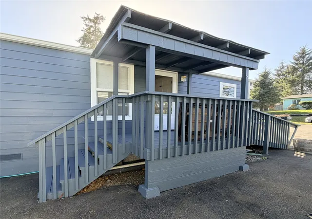 Photo 3 of Manufactured home for sale at 736 Edgewood Ave NE, Ocean Shores, WA 98569 | MLS# NWM2597813 | Listing updated on 2026-10-29