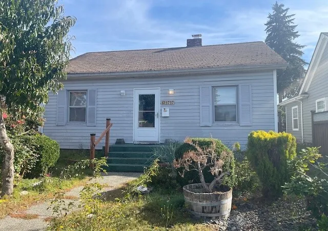Single family home for sale at 1717 S Oakes St, Tacoma, WA 98405 | MLS# NWM2597818