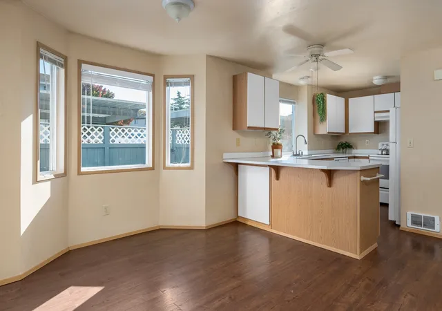 Photo 4 of Condo for sale at 730 SE 8th Avenue #B102, Oak Harbor, WA 98277 | MLS# NWM2597854 | Listing updated on 2026-10-27