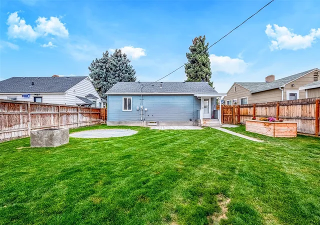 Photo 4 of Single family home for sale at 224 East St SW, Ephrata, WA 98823 | MLS# NWM2597863 | Listing updated on 2026-10-26