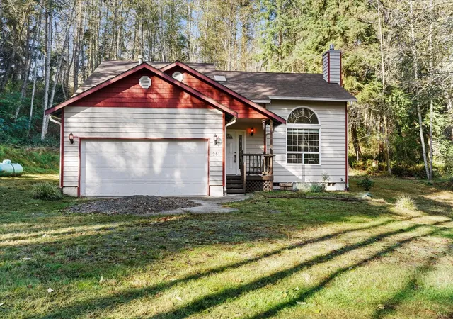Photo 1 of Single family home for sale at 251 E Troxell Rd, Oak Harbor, WA 98277 | MLS# NWM2597864 | Listing updated on 2026-10-26
