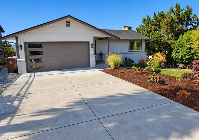 Single family home for sale at 902 S Locust Ln, Tacoma, WA 98465 | MLS# NWM2597880