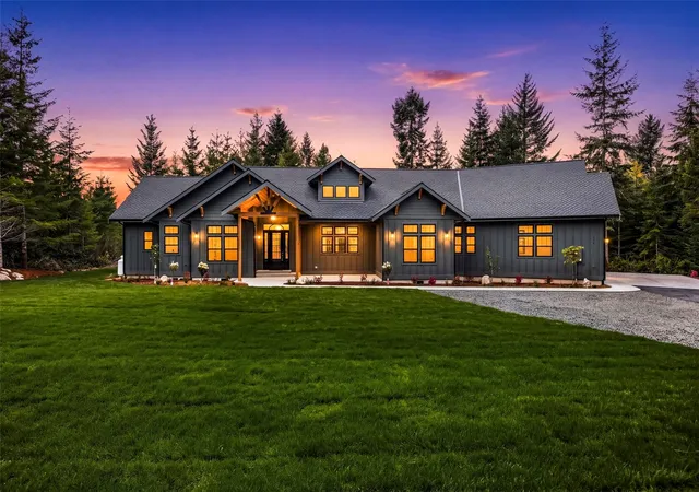 Photo 1 of Single family home for sale at 270 E April Ave, Grapeview, WA 98546 | MLS# NWM2597883 | Listing updated on 2026-10-28