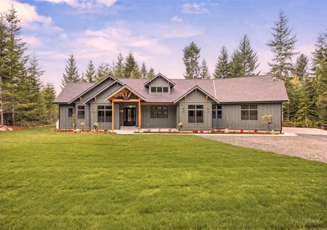 Photo 3 of Single family home for sale at 270 E April Ave, Grapeview, WA 98546 | MLS# NWM2597883 | Listing updated on 2026-10-28