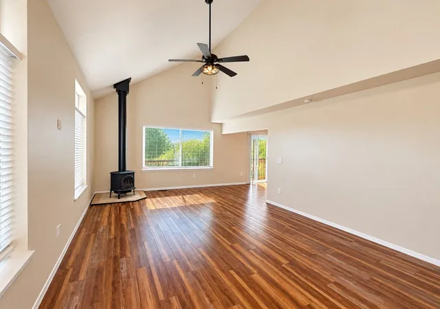 Photo 2 of Single family home for sale at 25513 35th Avenue E, Spanaway, WA 98387 | MLS# NWM2597939 | Listing updated on 2026-10-29