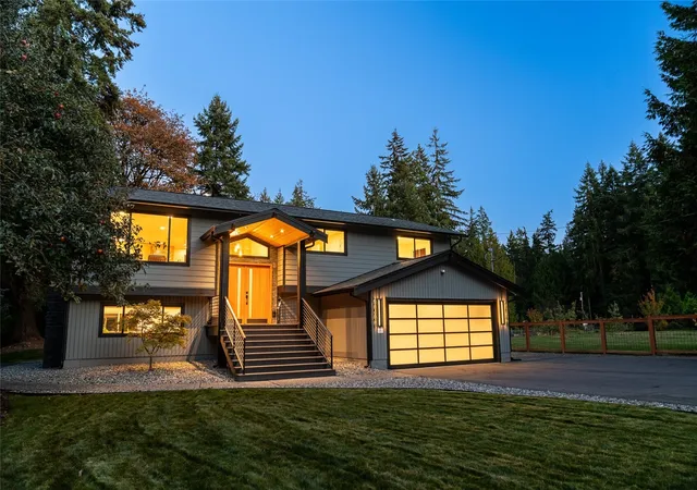 Single family home for sale at 22029 49th Avenue SE, Bothell, WA 98021 | MLS# NWM2597941