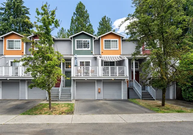 Townhouse for sale at 14534 12th Avenue NE, Shoreline, WA 98155 | MLS# NWM2597948