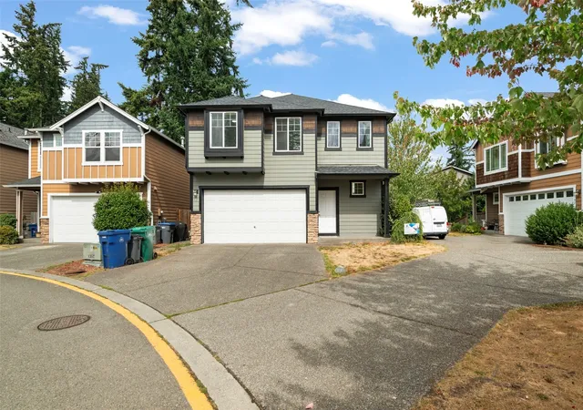 Single family home for sale at 907 141st Street SW, Lynnwood, WA 98087 | MLS# NWM2597964