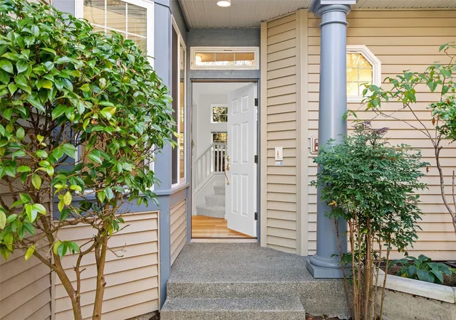 Photo 1 of Townhouse for sale at 4627 NE 6th Court #4627, Renton, WA 98059 | MLS# NWM2597966 | Listing updated on 2026-10-26