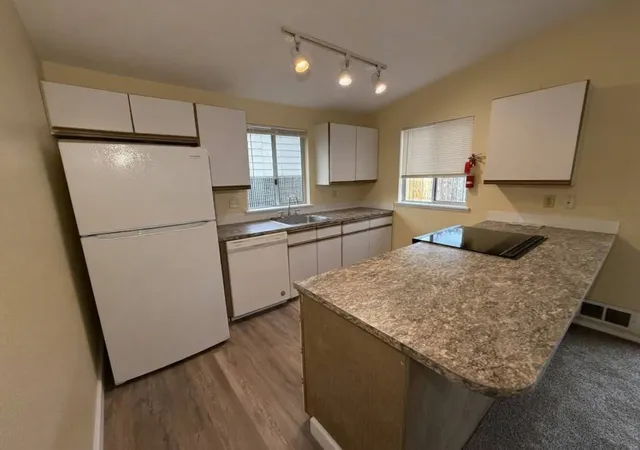 Photo 1 of Single family home for sale at 1007 S 17th Avenue, Yakima, WA 98902 | MLS# NWM2597968 | Listing updated on 2026-10-28