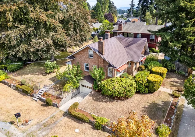Photo 1 of Single family home for sale at 506 N 125th Street, Seattle, WA 98133 | MLS# NWM2597984 | Listing updated on 2026-10-29