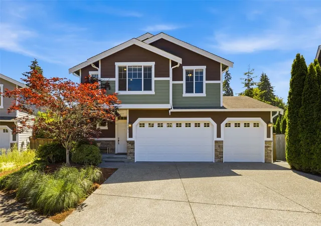 Photo 1 of Single family home for sale at 20293 62nd Way Ne, Kenmore, WA 98028 | MLS# NWM2598011 | Listing updated on 2026-10-29