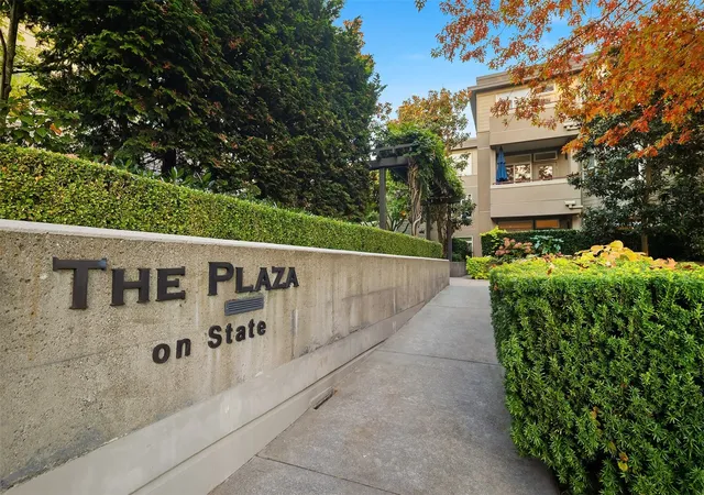 Condo for sale at 122 State St S #E112, Kirkland, WA 98033 | MLS# NWM2598015