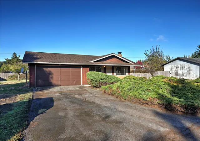 Photo 3 of Single family home for sale at 4337 Lopez Ave, Port Townsend, WA 98368 | MLS# NWM2598049 | Listing updated on 2026-10-26