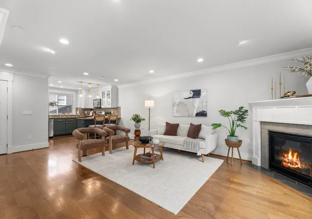 Photo 2 of Townhouse for sale at 220 12th Avenue E #A, Seattle, WA 98102 | MLS# NWM2598053 | Listing updated on 2026-10-29