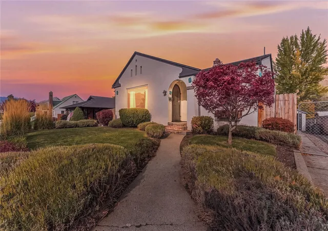 Photo 2 of Single family home for sale at 305 Angier Ave, Cashmere, WA 98815 | MLS# NWM2598069 | Listing updated on 2026-10-29